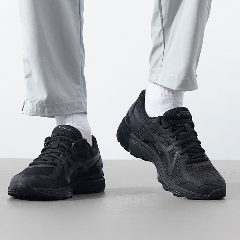 Scarpe da uomo Asics Jog 100t  - Running Gear Asics recensione e prezzo